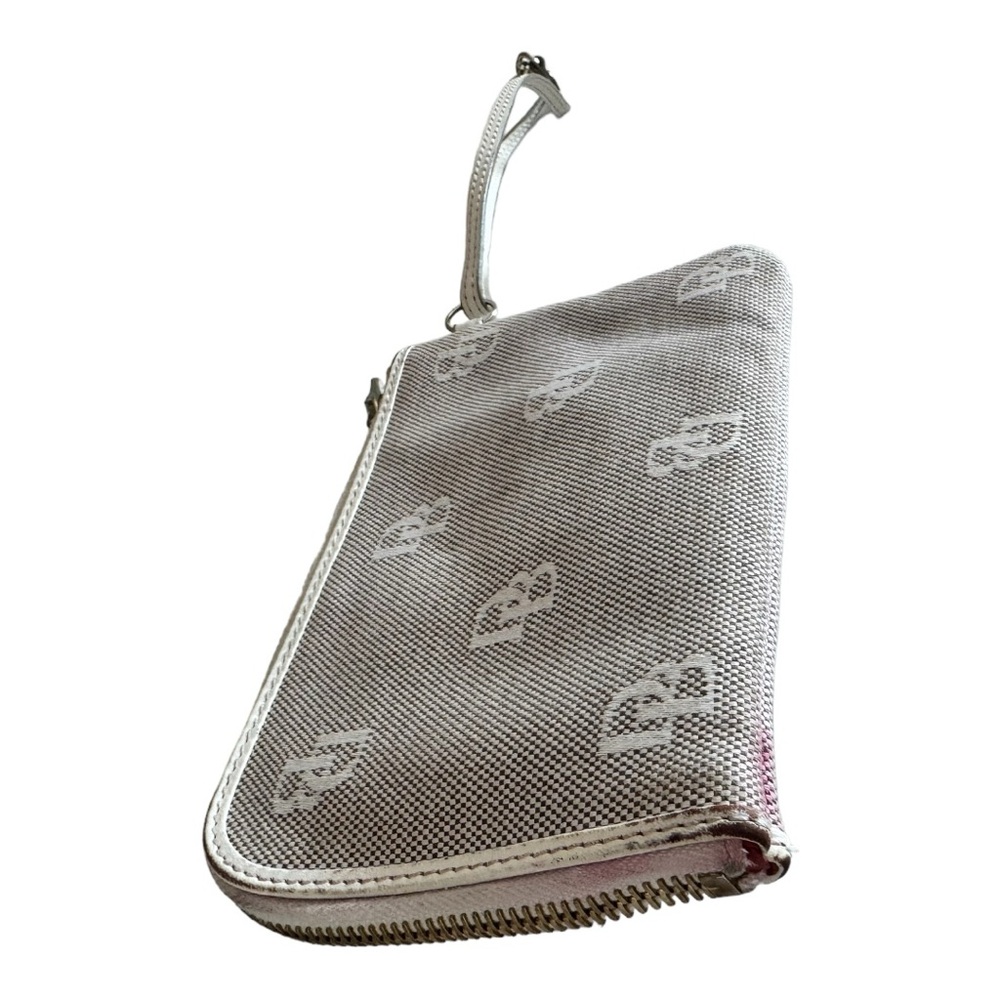 Dooney And Bourke Zip Around Wristlet Fabric Signature Logo. - Picture 5 of 5